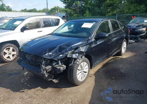 2019 Volkswagen Jetta 1.4T R-Line/1.4T S/1.4T Se z USA, uszkodzony, nr VIN 3VWC57BU4KM239345